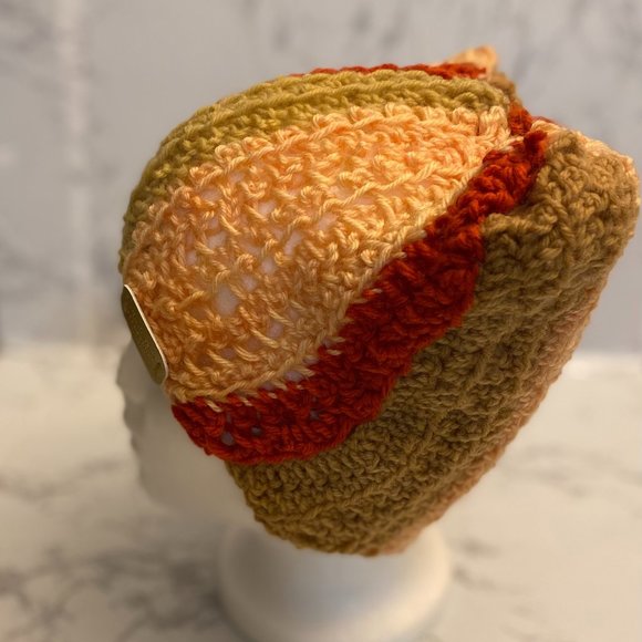 Cat Beanie - Autumn Kitty - Picture 2 of 2